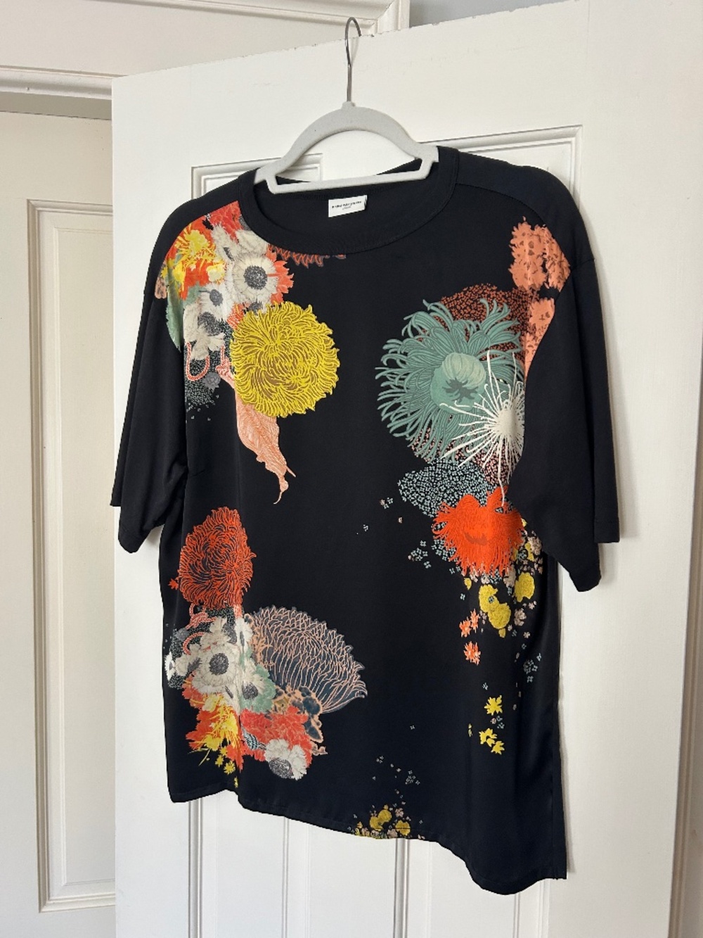 Dries Van Noten Black Short Sleeve silk/cotton Tee with Multicolor Floral Print